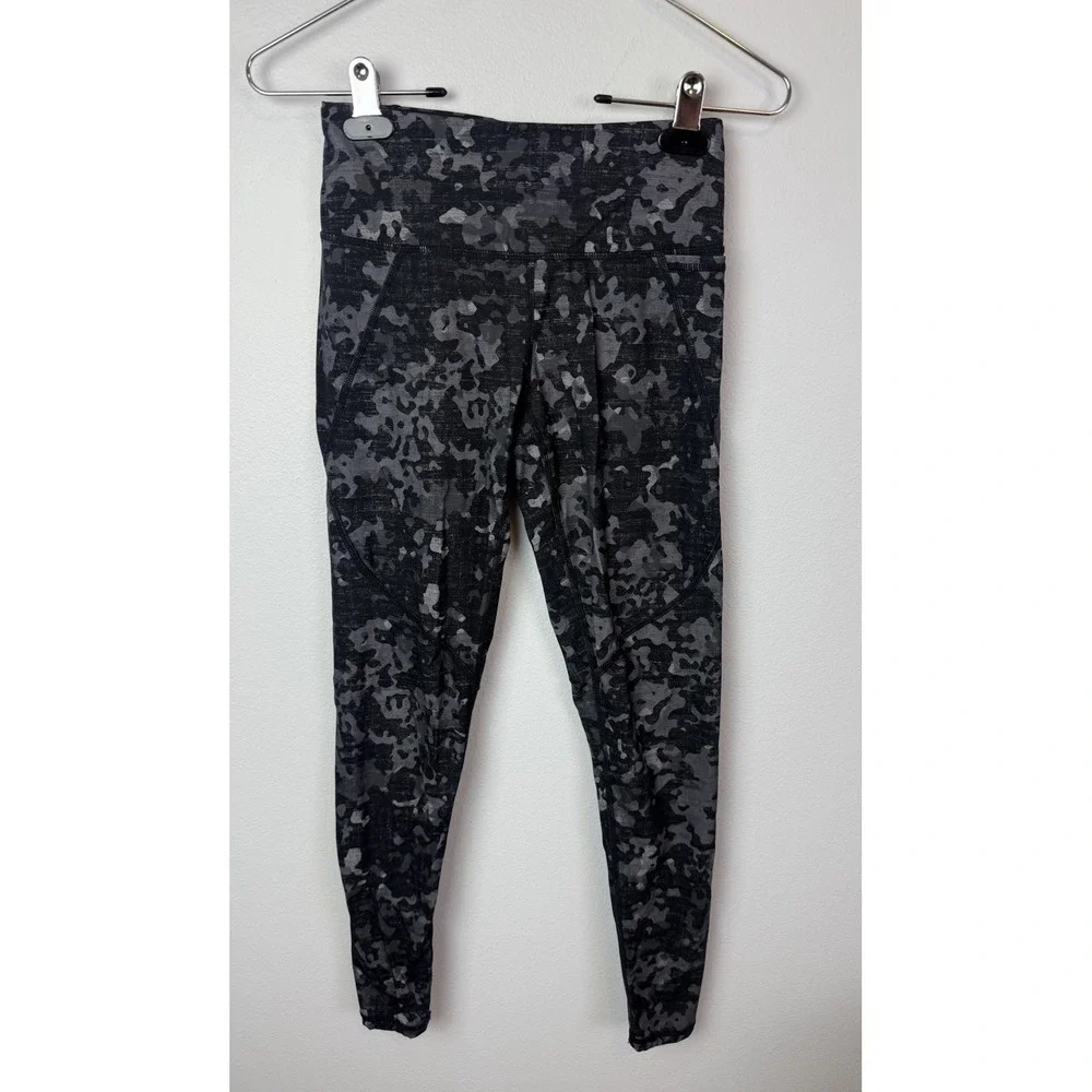 SWEATY BETTY The Power LEGGING 7/8 Length Black Gray Camo Women's Sz‎ XXS